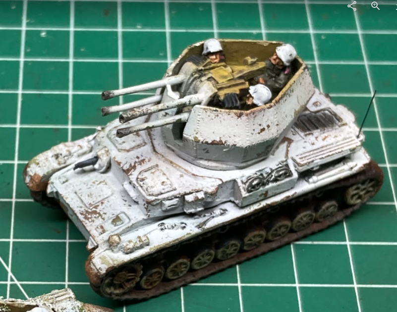 Wirbelwind in abgenutzter Wintertarnung im 15-mm-Maßstab