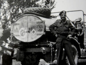 Referenz 30 zu Tarnfarben, taktischen Markierungen und Abzeichen der 6. Südafrikanischen Panzerdivision