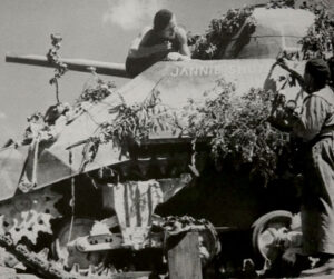 Referenz 32 zu Tarnfarben, taktischen Markierungen und Abzeichen der 6. Südafrikanischen Panzerdivision