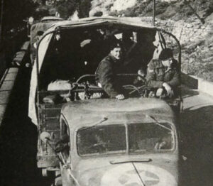Referenz 35 zu Tarnfarben, taktischen Markierungen und Abzeichen der 6. Südafrikanischen Panzerdivision